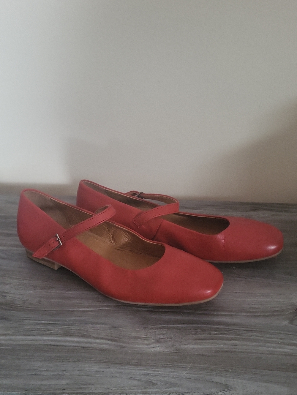 Miz Mooz Zahara Red Leather Mary Jane Flats Size 40 - Picture 4 of 12